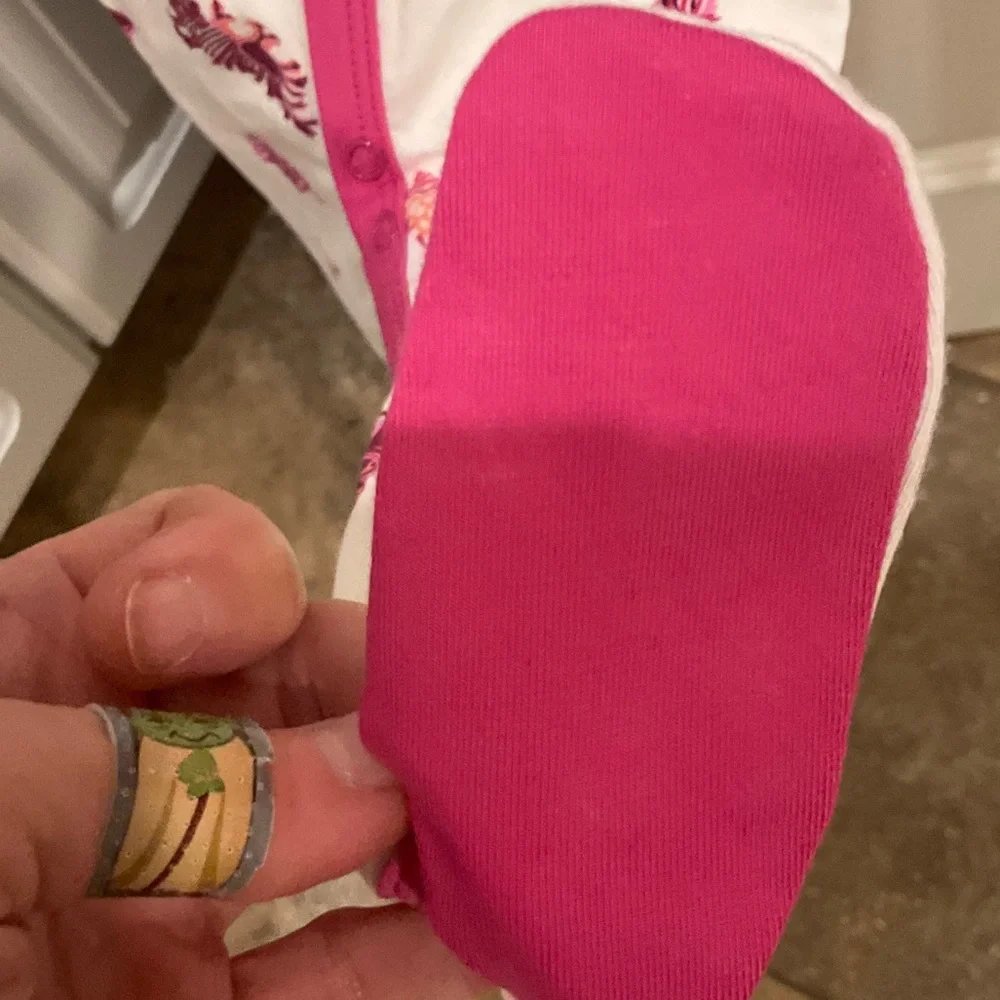 Kyte BABY Raspberry Shell Print One Piece Footie - Picture 4 of 4